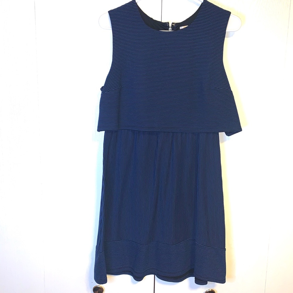 🚨4/$11🚨Xhilaration! Size XL ! Black and blue !